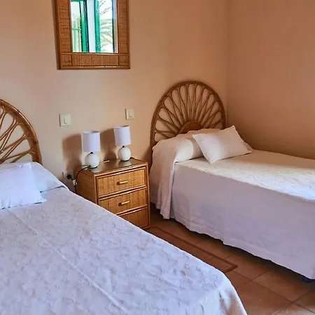 Dom wakacyjny Spacious In La Oliva *