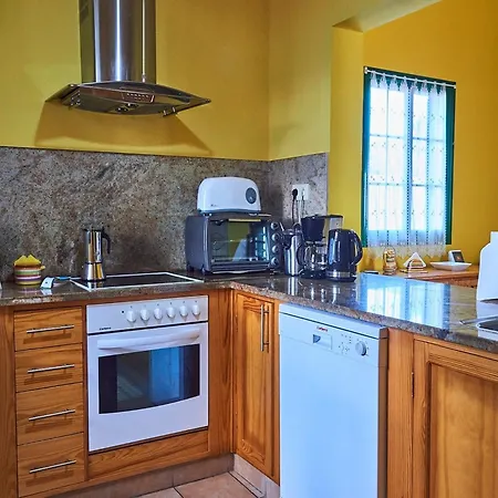 Spacious In Holiday home La Oliva