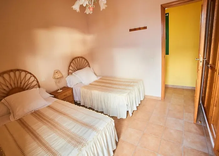 Spacious In Holiday home La Oliva