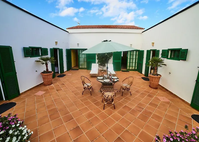 Spacious In La Oliva